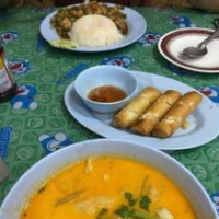 Pa-noi Thai Food food