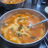 매콤이순진이수제비칼국수 food