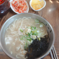 락빈칼국수 food