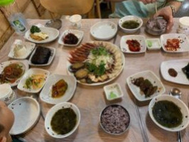 삼고정문 food