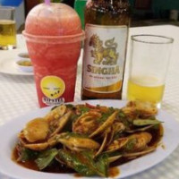 Saeng Thai Seafood food