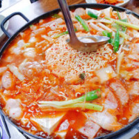 온골부대찌개 food