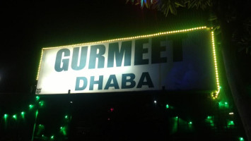 Gurmeet Dhaba outside
