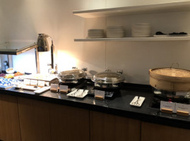 Cathay Pacific First And Business Class Lounge food