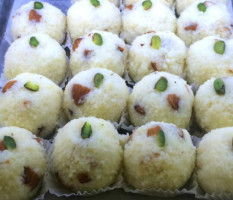 Rajan Sweet Tekdhar Mandir Bansi food