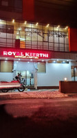 Royal Keerthi outside