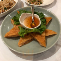 Wǎ Chéng Tài Guó Liào Lǐ Tái Zhōng Sān Yuè Diàn food