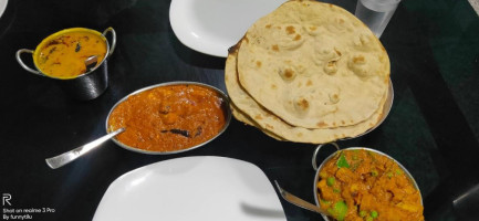 Puri Pet Pooja food