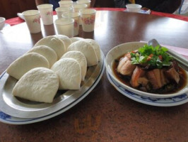 Sān Yì Tǔ Jī Chéng Huā Yuán Cān Tīng food