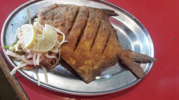 Puneri Sea Food And Mutton Bhakri food