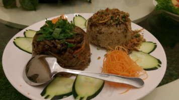 Dōng Běi Jiǎo Cān Tīng food