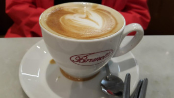 Brunetti Classico Carlton food