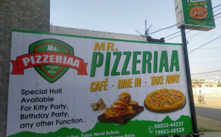 Mr Pizzeriaa food