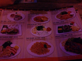 Hooters food