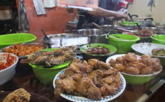 Warung Sego Pincuk food