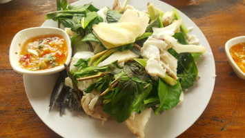 Thung Yee Peng Seafood food