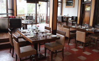The Heritage Club Tripura Castle food