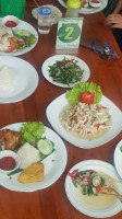 Warung Nasi Teteh Wiwid food