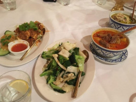 Suree's Thai Kitchen food