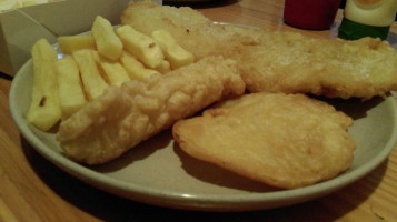Jonny Lisa's Fish Chip Shop food