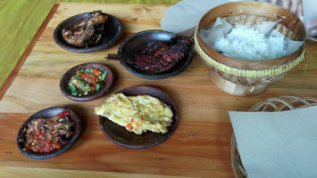 Serba Sambal Serua food