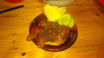 Bebek Empuk Mas Yunus food