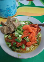 Bakso Mie Ayam Kumis Asli Wonogiri food