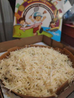 Martabak Pizza Orins Bsd food