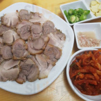 왕실전골칼국수 food