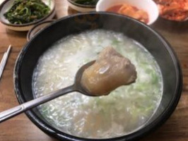 파주가마솥설렁탕 food