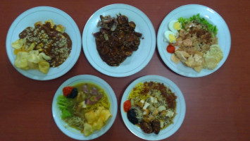 Warung Surabaia Plus food