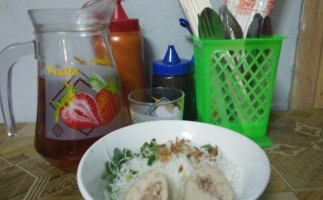 Mie Ayam Bakso Tombo Kangen Pakde Pur food