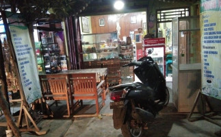 Warung Mbak Desi food