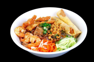 Saigon Meat Rolls food