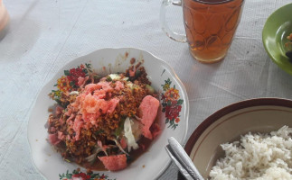 Warung Sop Wak Anto food