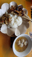 Warung Makan Lesehan Astiti Jaya food