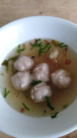 Warung Mie Pangsit Dan Bakso Mama Ibnu food