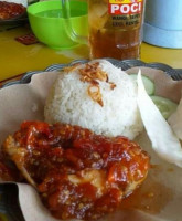 Ayam Geprek Si Boss Sumber food