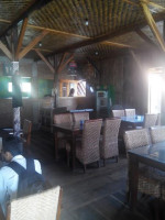 Rumah Makan Saung Cobek Citendo Ganeas Sumedang inside
