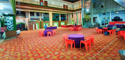 Tulsi Swaroop-best /rooms/a.c. Banquet Hall/marriage Lawn/deluxe Room In Banda inside