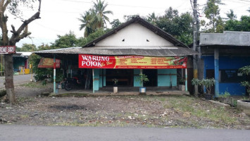 Warung Pojok Mbak Umi food