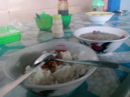 Sop Ayam Pak Min Klaten food