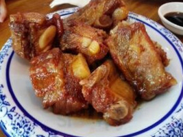 Yàn Chūn Jiǔ Lóu Dà Shì Kǒu Diàn food