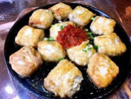 Lǎo Jiē Dì Yī Lóu food