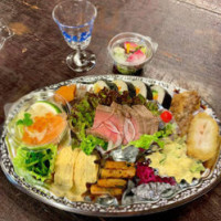 Liàn Wǎ Wū food