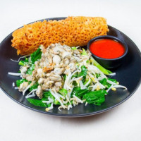 Meesapam Khun Yai Chian food