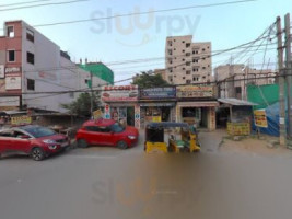 Sreenidhi Curries outside