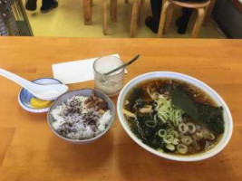 Jīn ちゃんラーメン Gǔ De Diàn food