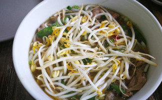 Pho Moi Vietnamese Eatery food