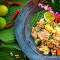 Dee Plee Anantara Layan Phuket resort food